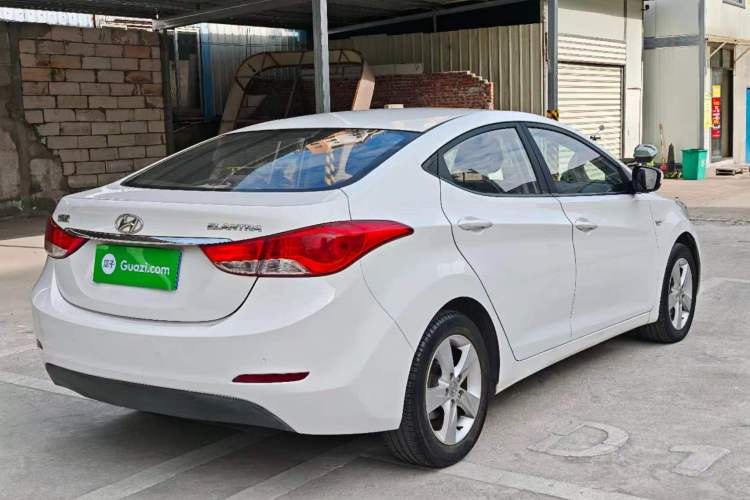 Used Hyundai Elantra (5th Generation / Langdong) 2012 1.6L Automatic Fashion Edition Exterior 3