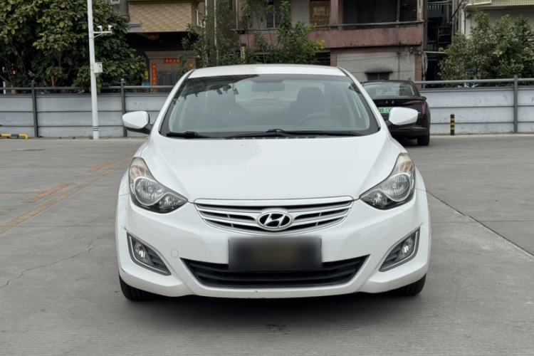 Used Hyundai Elantra (5th Generation / Langdong) 2012 1.6L Automatic Fashion Edition Exterior 4