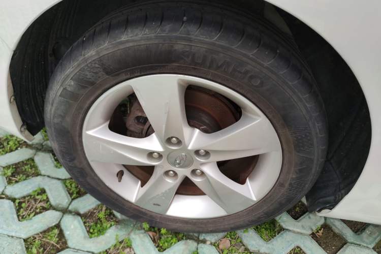 Used Hyundai Elantra (5th Generation / Langdong) 2012 1.6L Manual Fashion Edition Exterior 5