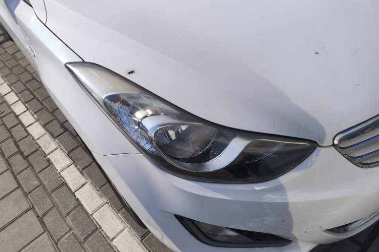 Used Hyundai Elantra (5th Generation / Langdong) 2012 1.6L Automatic Fashion Edition Exterior 6