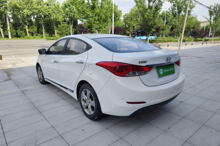 Used Hyundai Elantra (5th Generation / Langdong) 2012 1.6L Automatic Fashion Edition Exterior 6