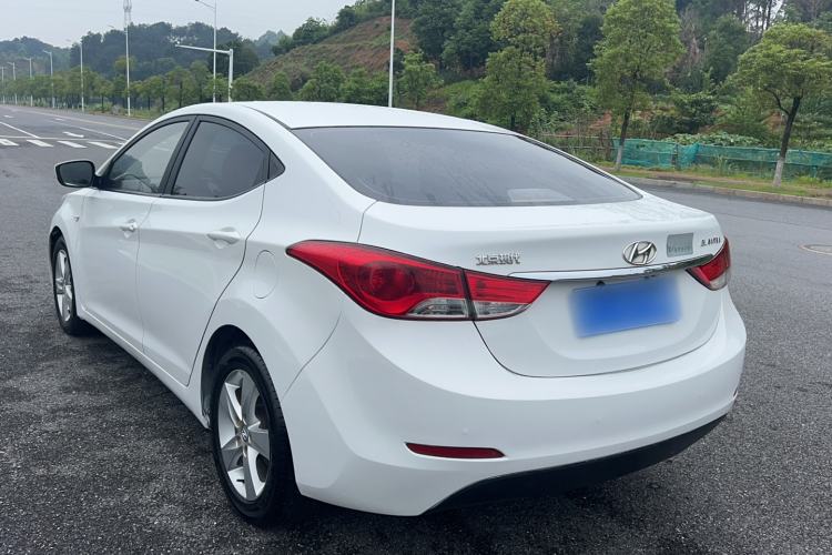 Used Hyundai Elantra (5th Generation / Langdong) 2012 1.6L Automatic Fashion Edition Exterior 7