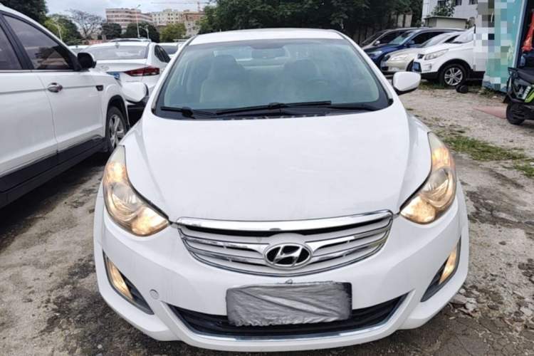 Used Hyundai Elantra (5th Generation / Langdong) 2012 1.6L Manual Fashion Edition Front