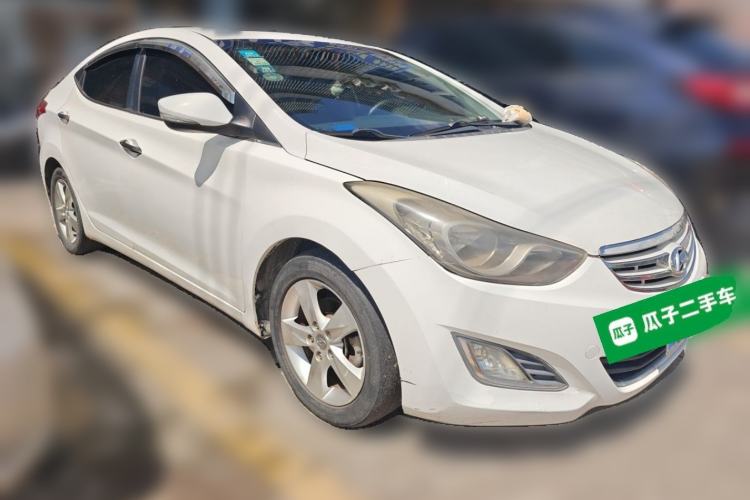 Used Hyundai Elantra (5th Generation / Langdong) 2012 1.6L Automatic Prestige Model Front Right 45 Deg