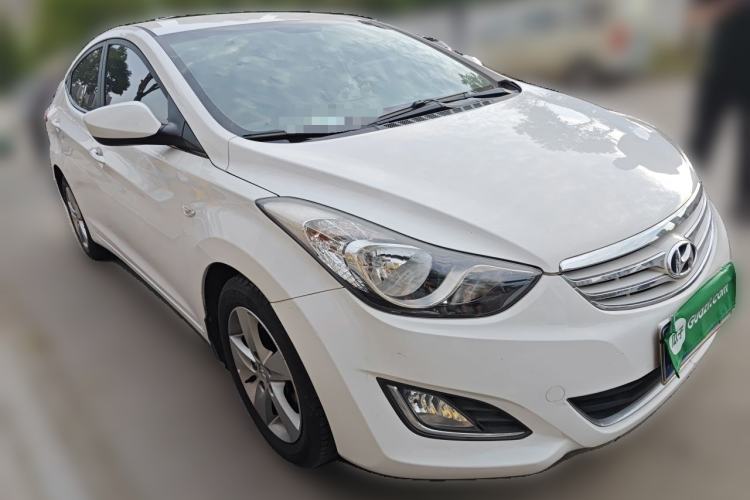 Used Hyundai Elantra (5th Generation / Langdong) 2012 1.6L Automatic Fashion Edition Front Right 45 Deg