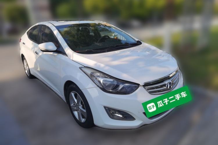 Used Hyundai Elantra (5th Generation / Langdong) 2012 1.6L Manual Leading Model Front Right 45 Deg