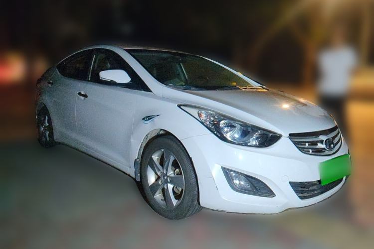 Used Hyundai Elantra (5th Generation / Langdong) 2012 1.6L Manual Leading Model Front Right 45 Deg