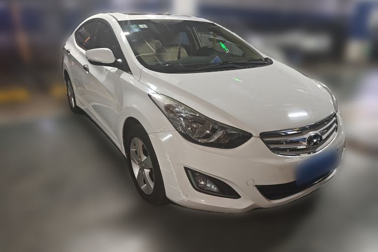 Used Hyundai Elantra (5th Generation / Langdong) 2012 1.6L Manual Leading Model Front Right 45 Deg