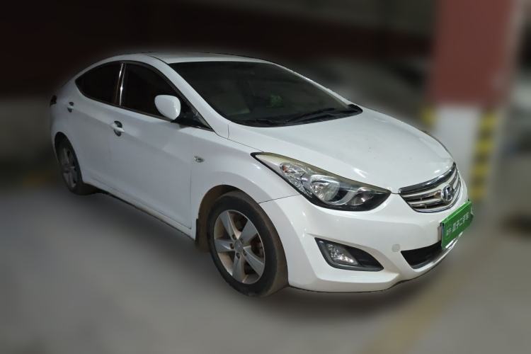 Used Hyundai Elantra (5th Generation / Langdong) 2012 1.6L Manual Fashion Edition Front Right 45 Deg