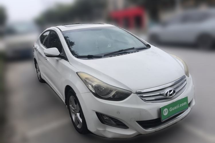 Used Hyundai Elantra (5th Generation / Langdong) 2012 1.6L Manual Leading Model Front Right 45 Deg