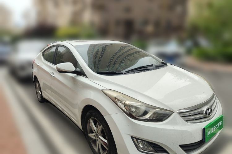 Used Hyundai Elantra (5th Generation / Langdong) 2012 1.6L Manual Leading Model Front Right 45 Deg