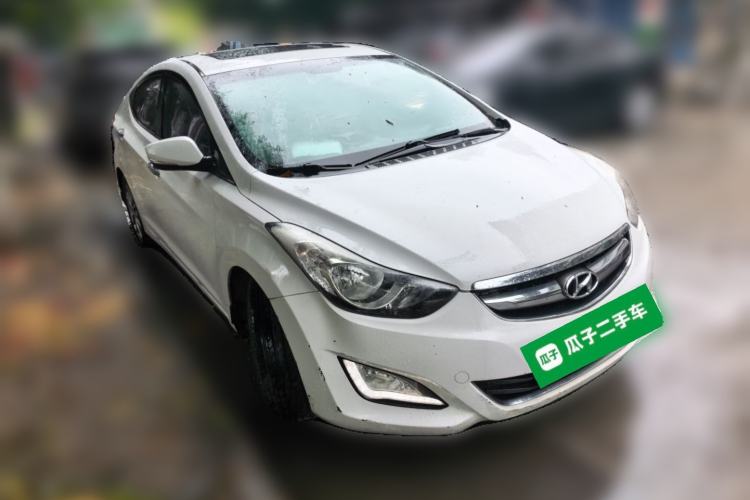 Used Hyundai Elantra (5th Generation / Langdong) 2012 1.6L Manual Leading Model Front Right 45 Deg