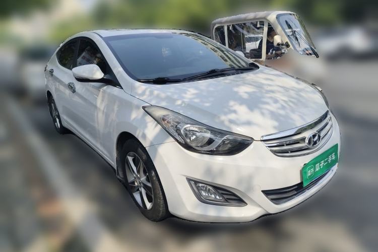 Used Hyundai Elantra (5th Generation / Langdong) 2012 1.6L Automatic Prestige Model Front Right 45 Deg