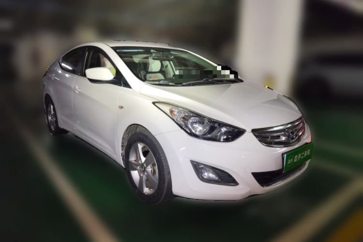 Used Hyundai Elantra (5th Generation / Langdong) 2012 1.6L Automatic Fashion Edition Front Right 45 Deg