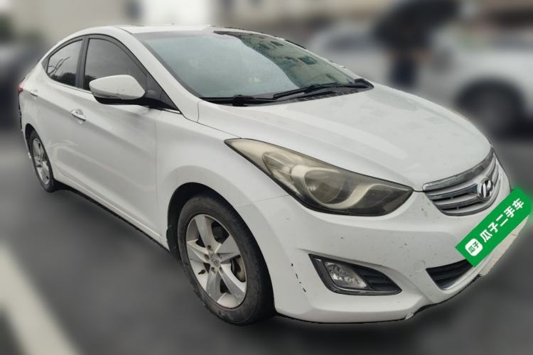 Used Hyundai Elantra (5th Generation / Langdong) 2012 1.6L Automatic Prestige Model Front Right 45 Deg