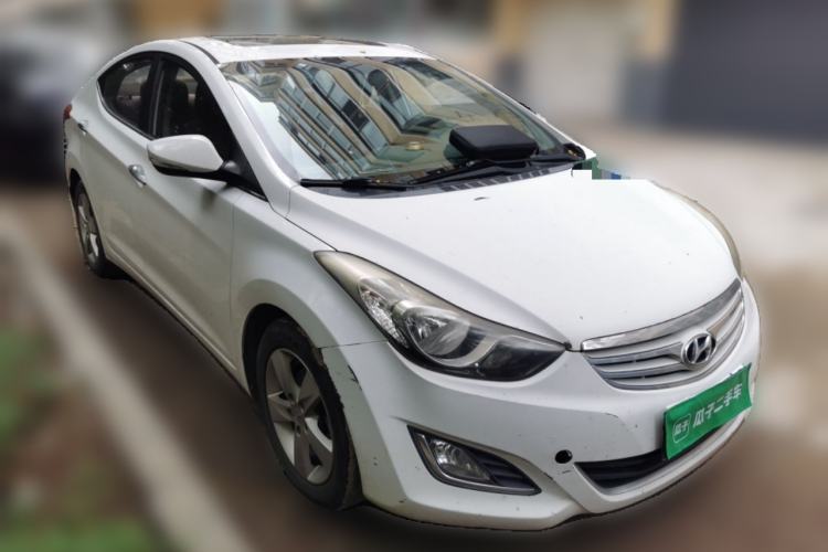 Used Hyundai Elantra (5th Generation / Langdong) 2012 1.6L Manual Leading Model Front Right 45 Deg