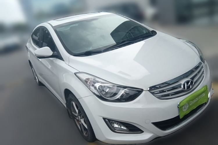 Used Hyundai Elantra (5th Generation / Langdong) 2012 1.6L Automatic Leading Model Front Right 45 Deg