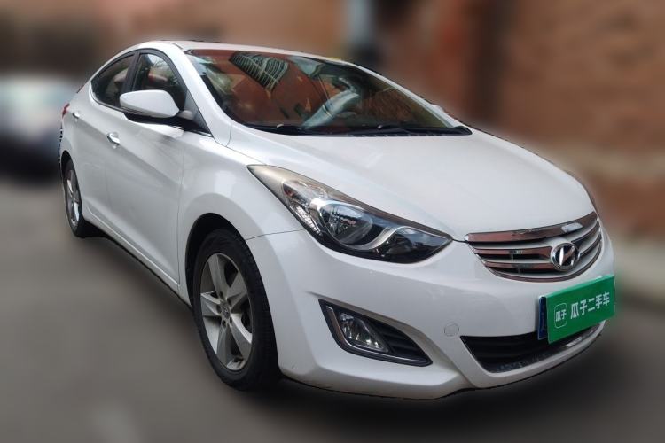 Used Hyundai Elantra (5th Generation / Langdong) 2012 1.6L Manual Leading Model Front Right 45 Deg