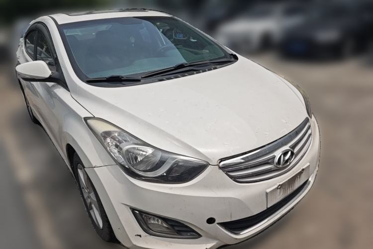Used Hyundai Elantra (5th Generation / Langdong) 2012 1.6L Manual Leading Model Front Right 45 Deg