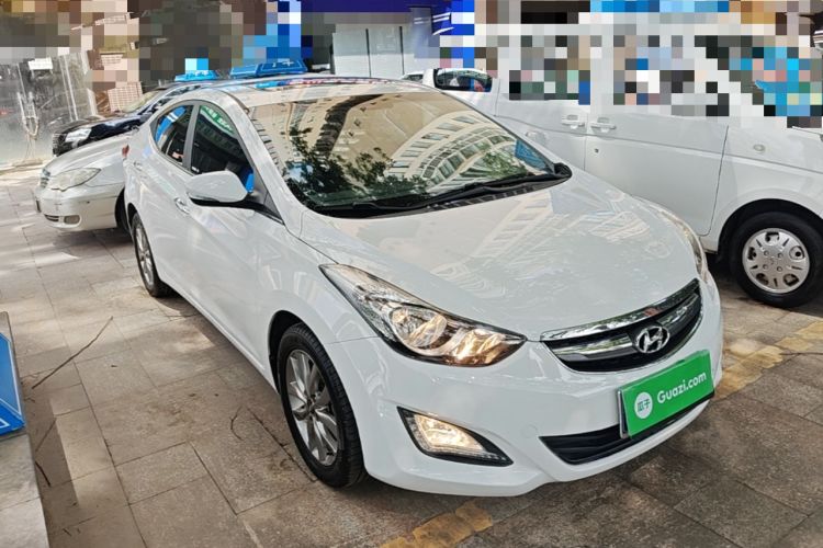 Used Hyundai Elantra (5th Generation / Langdong) 2012 1.6L Manual Leading Model Front Right 45 Deg