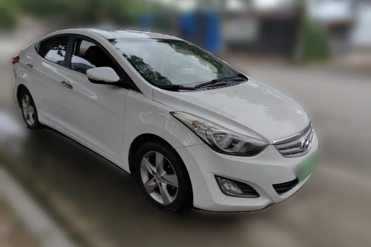 Used Hyundai Elantra (5th Generation / Langdong) 2012 1.6L Manual Leading Model Front Right 45 Deg