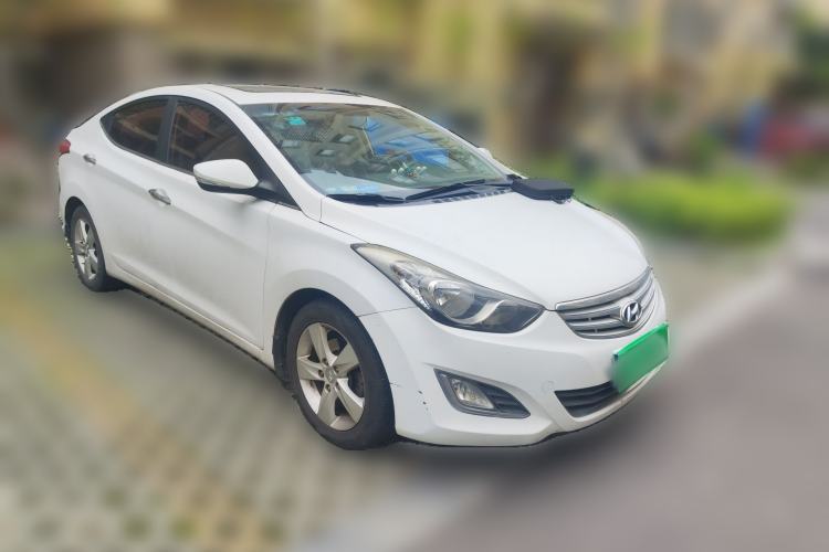 Used Hyundai Elantra (5th Generation / Langdong) 2012 1.6L Manual Leading Model Front Right 45 Deg