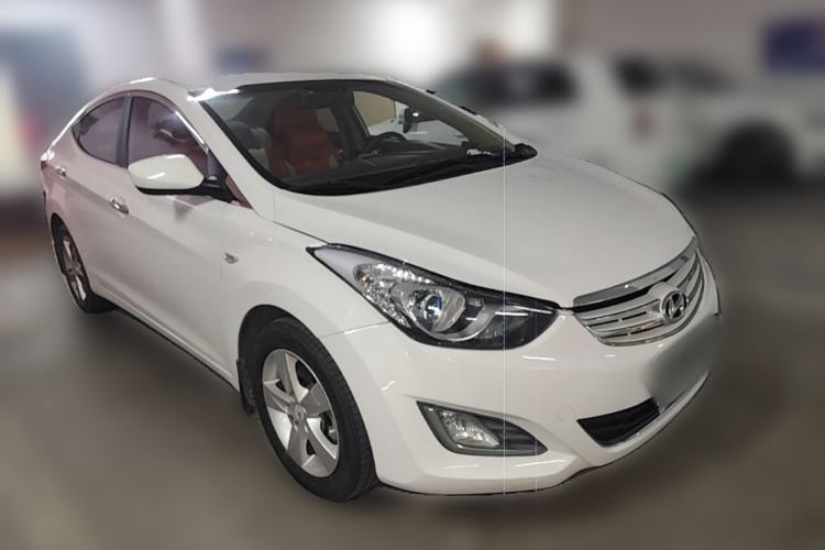 Used Hyundai Elantra (5th Generation / Langdong) 2012 1.6L Automatic Fashion Edition Front Right 45 Deg