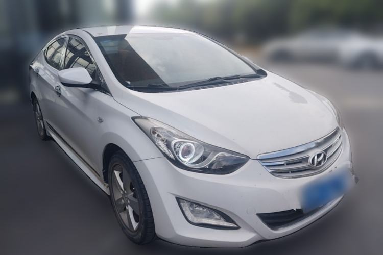 Used Hyundai Elantra (5th Generation / Langdong) 2012 1.6L Manual Fashion Edition Front Right 45 Deg