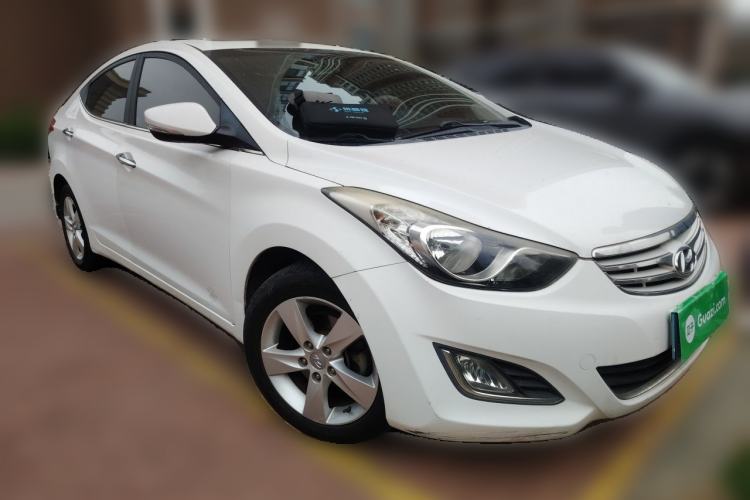 Used Hyundai Elantra (5th Generation / Langdong) 2012 1.6L Manual Leading Model Front Right 45 Deg