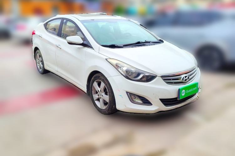 Used Hyundai Elantra (5th Generation / Langdong) 2012 1.6L Manual Leading Model Front Right 45 Deg