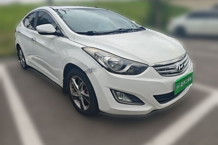 Used Hyundai Elantra (5th Generation / Langdong) 2012 1.6L Manual Leading Model Front Right 45 Deg