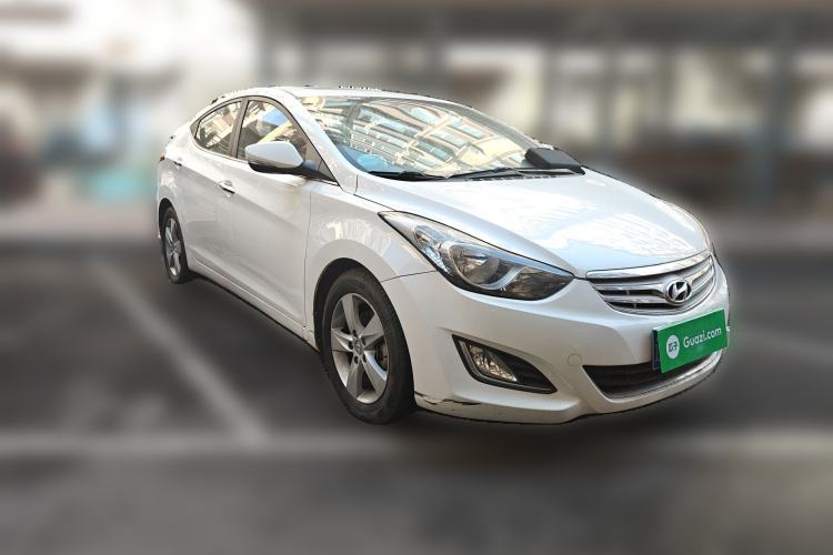 Used Hyundai Elantra (5th Generation / Langdong) 2012 1.6L Automatic Leading Model Front Right 45 Deg