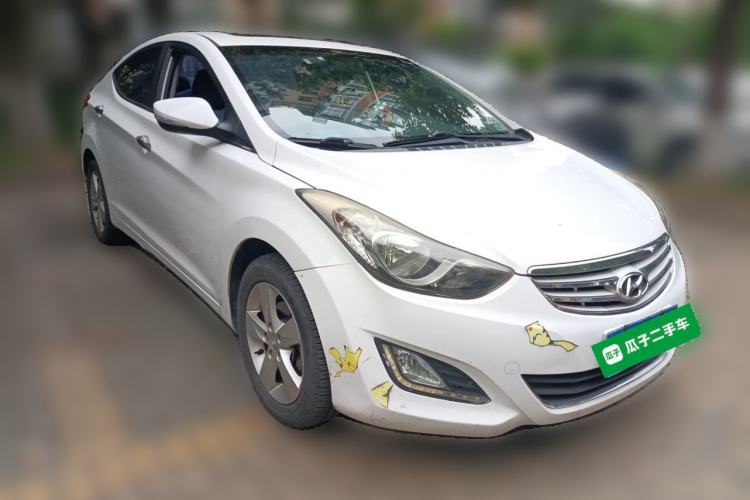 Used Hyundai Elantra (5th Generation / Langdong) 2012 1.6L Automatic Leading Model Front Right 45 Deg