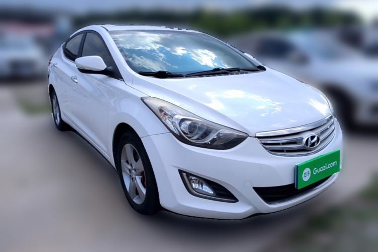 Used Hyundai Elantra (5th Generation / Langdong) 2012 1.6L Manual Leading Model Front Right 45 Deg