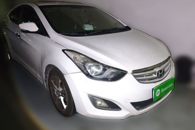 Used Hyundai Elantra (5th Generation / Langdong) 2012 1.6L Automatic Prestige Model Front Right 45 Deg