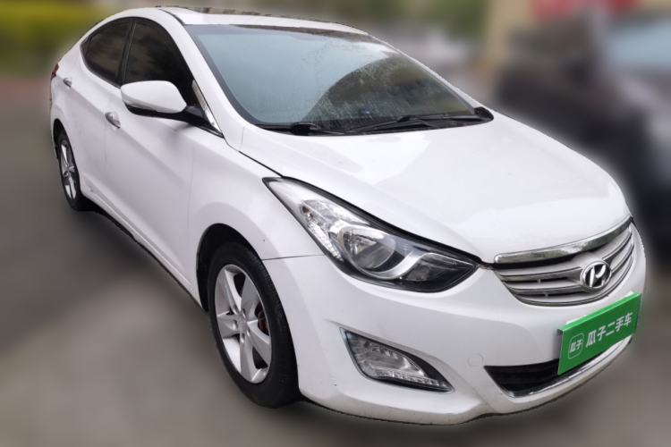 Used Hyundai Elantra (5th Generation / Langdong) 2012 1.6L Manual Leading Model Front Right 45 Deg