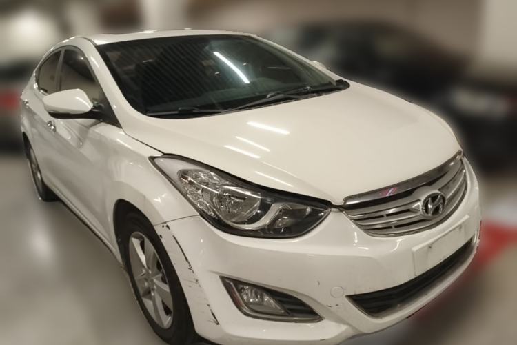 Used Hyundai Elantra (5th Generation / Langdong) 2012 1.6L Manual Leading Model Front Right 45 Deg