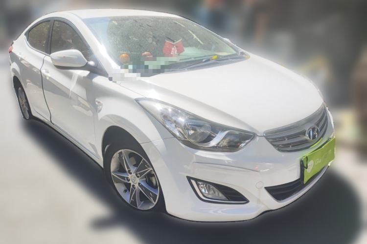 Used Hyundai Elantra (5th Generation / Langdong) 2012 1.6L Manual Fashion Edition Front Right 45 Deg