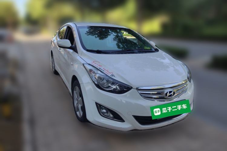 Used Hyundai Elantra (5th Generation / Langdong) 2012 1.6L Manual Fashion Edition Front Right 45 Deg