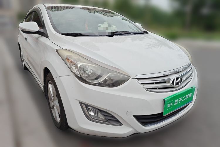 Used Hyundai Elantra (5th Generation / Langdong) 2012 1.6L Manual Leading Model Front Right 45 Deg