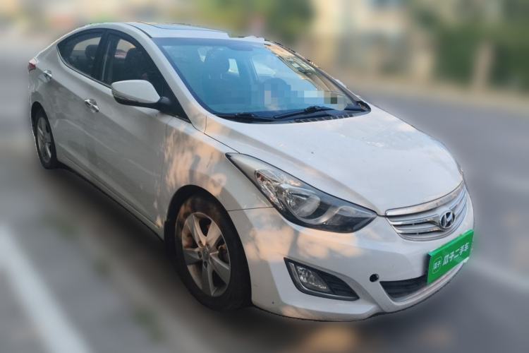 Used Hyundai Elantra (5th Generation / Langdong) 2012 1.6L Manual Leading Model Front Right 45 Deg