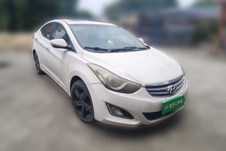 Used Hyundai Elantra (5th Generation / Langdong) 2012 1.6L Manual Leading Model Front Right 45 Deg