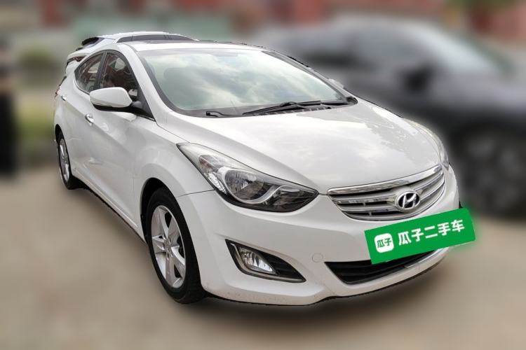 Used Hyundai Elantra (5th Generation / Langdong) 2012 1.6L Manual Leading Model Front Right 45 Deg