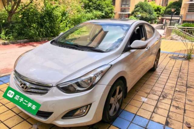 Hyundai Elantra (5th Generation / Langdong) 2012 1.6L Manual Leading Model usado