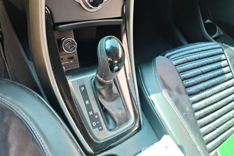 Used Hyundai Elantra (5th Generation / Langdong) 2012 1.6L Automatic Leading Model Gear Lever