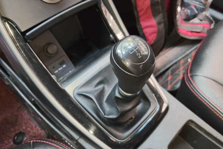 Used Hyundai Elantra (5th Generation / Langdong) 2012 1.6L Manual Leading Model Gear Lever