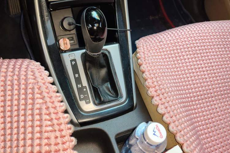 Used Hyundai Elantra (5th Generation / Langdong) 2012 1.6L Automatic Fashion Edition Gear Lever