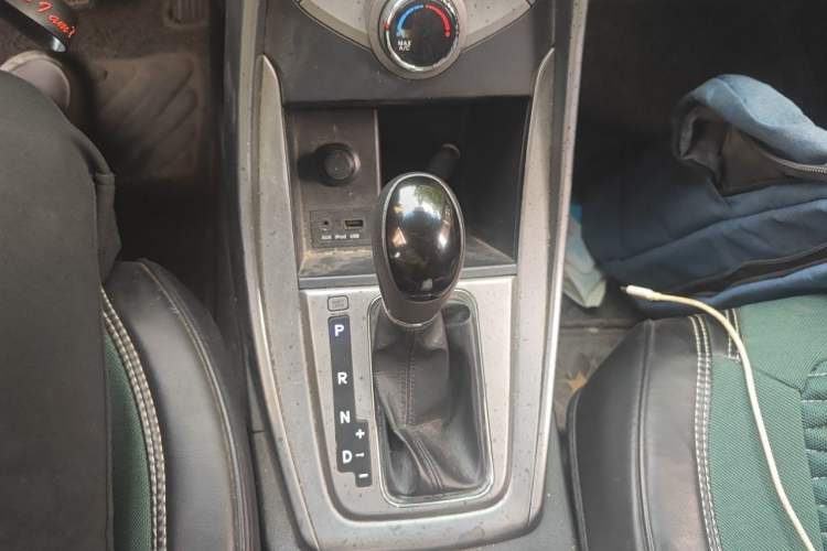Used Hyundai Elantra (5th Generation / Langdong) 2012 1.6L Automatic Fashion Edition Gear Lever