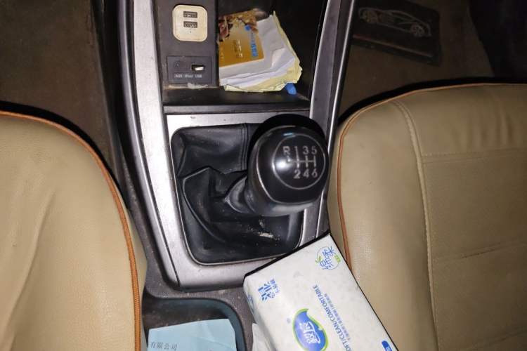 Used Hyundai Elantra (5th Generation / Langdong) 2012 1.6L Manual Fashion Edition Gear Lever