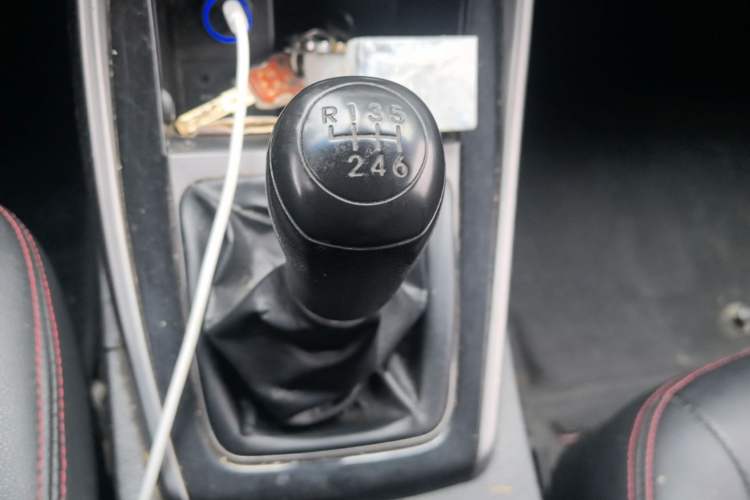 Used Hyundai Elantra (5th Generation / Langdong) 2012 1.6L Manual Leading Model Gear Lever